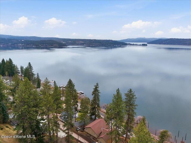 2395 S Silver Beach Rd, Coeur D'alene, ID 83814