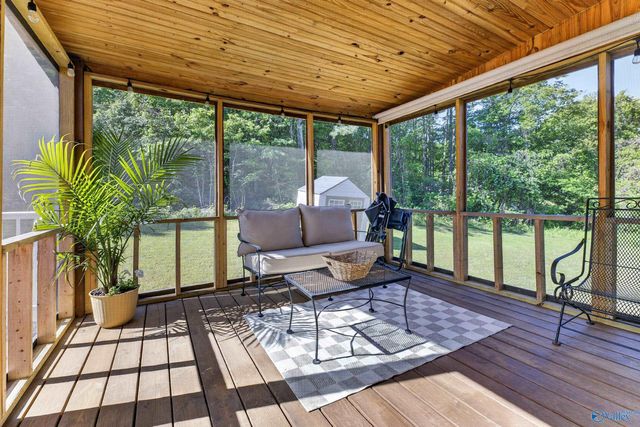 514 Hill Avenue, Glencoe, AL 35905