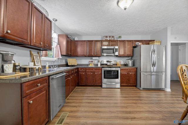 514 Hill Avenue, Glencoe, AL 35905