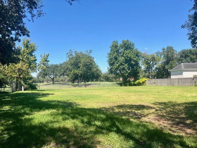 54 Greensward Lane, Sugar Land, TX 77479