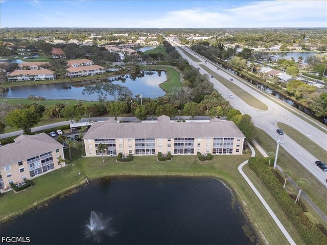 9660 Victoria LN 206, Naples, FL 34109