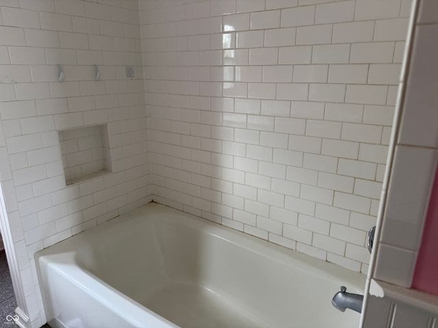 2915 W 33rd Street, Indianapolis, IN 46222