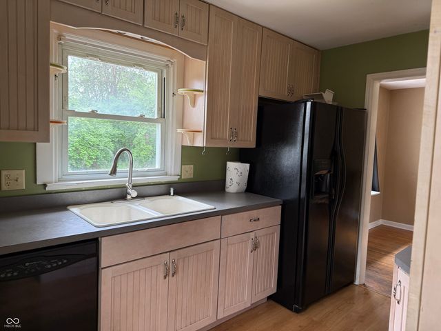 2915 W 33rd Street, Indianapolis, IN 46222