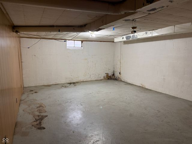 2915 W 33rd Street, Indianapolis, IN 46222