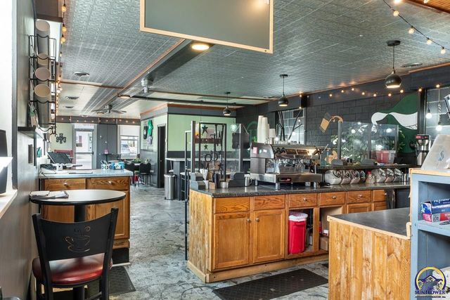 316 Pennsylvania AVE, Holton, KS 66436