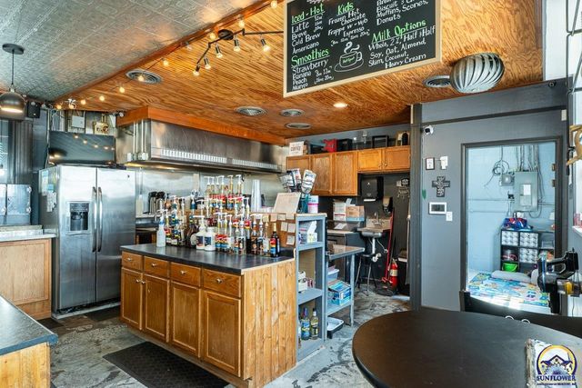 316 Pennsylvania AVE, Holton, KS 66436