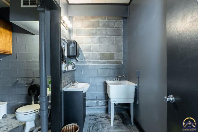 316 Pennsylvania AVE, Holton, KS 66436