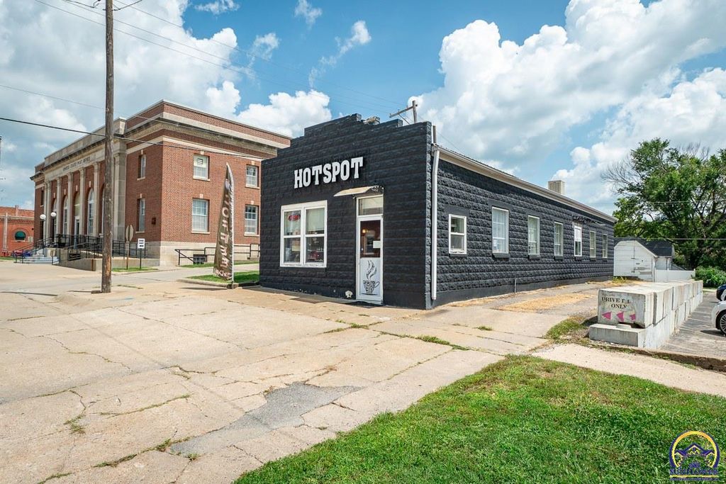 316 Pennsylvania AVE, Holton, KS 66436