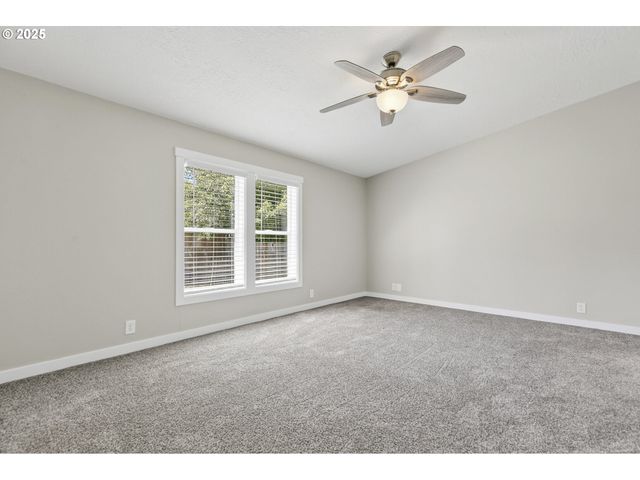 588 Se DANCE Dr, Estacada, OR 97023