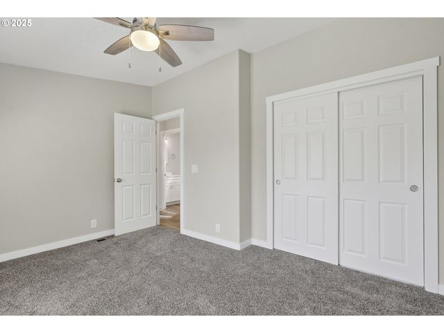 588 Se DANCE Dr, Estacada, OR 97023