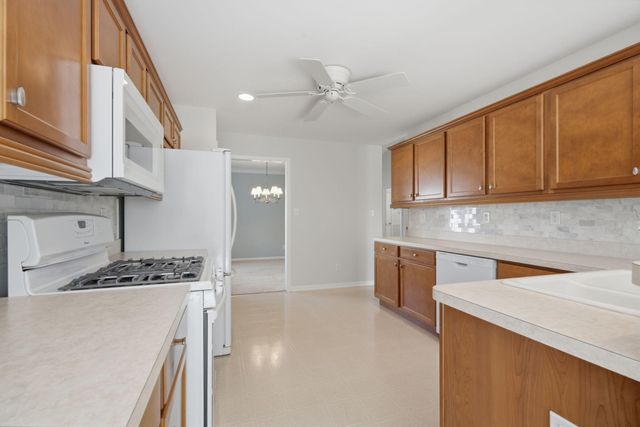 10877 Mathias Drive, St. John, IN 46373