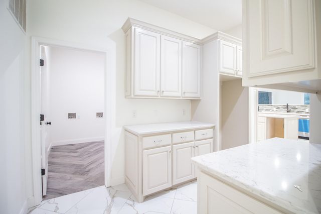 4 Aztec Lane, Ransom Canyon, TX 79366