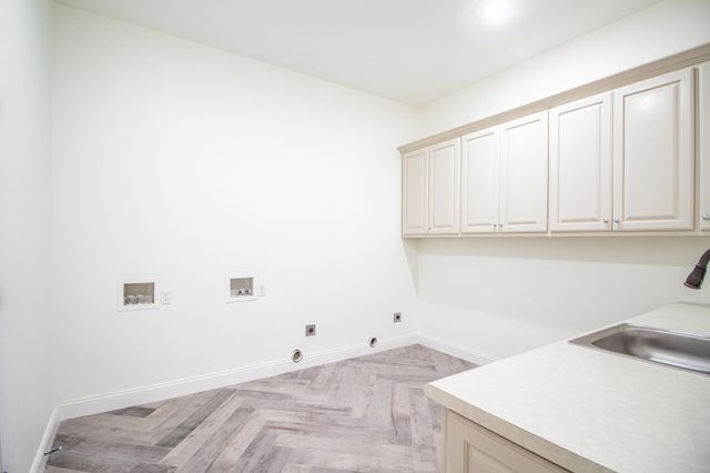 4 Aztec Lane, Ransom Canyon, TX 79366