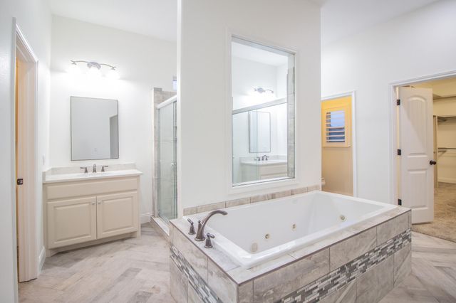 4 Aztec Lane, Ransom Canyon, TX 79366