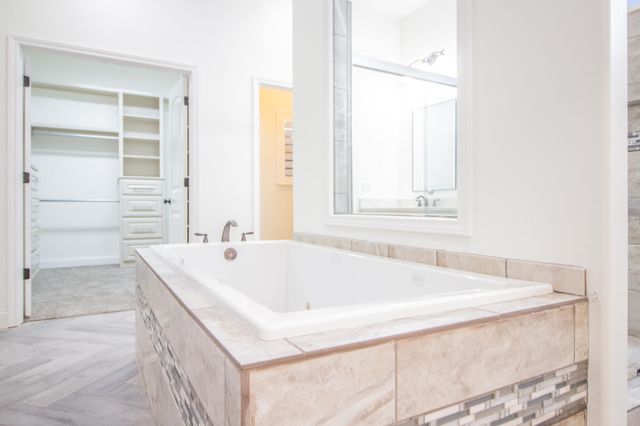 4 Aztec Lane, Ransom Canyon, TX 79366