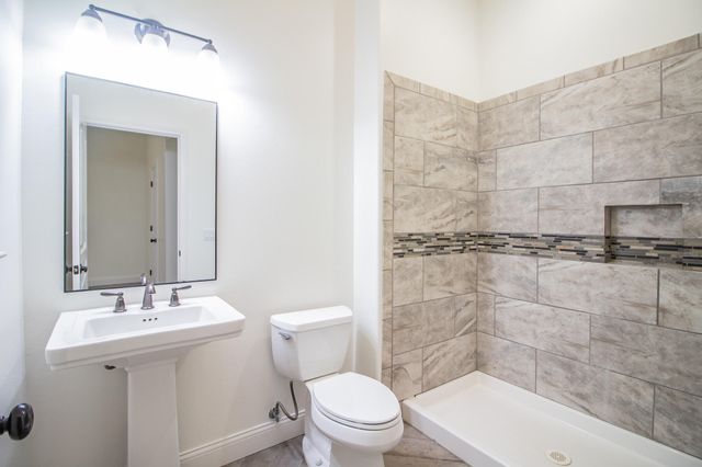 4 Aztec Lane, Ransom Canyon, TX 79366