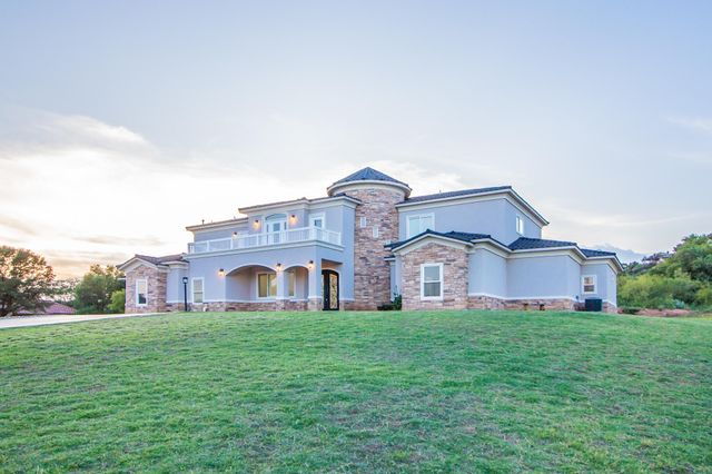 4 Aztec Lane, Ransom Canyon, TX 79366