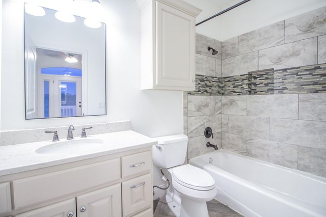 4 Aztec Lane, Ransom Canyon, TX 79366