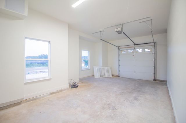 4 Aztec Lane, Ransom Canyon, TX 79366