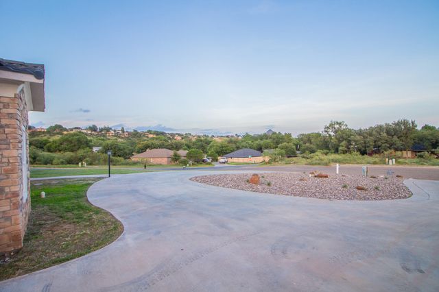 4 Aztec Lane, Ransom Canyon, TX 79366
