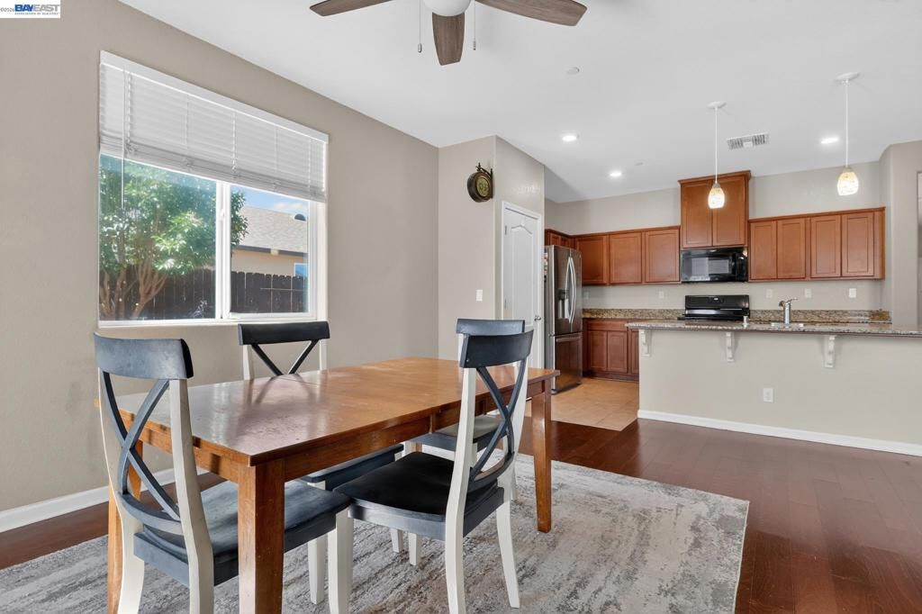 Image 9 of property listing at 1974 Garden Ln, Rio Vista, CA 94571