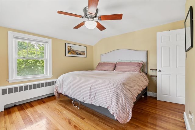 9 Chapman Rd, Wakefield, MA 01880
