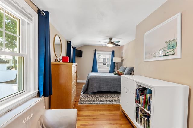 9 Chapman Rd, Wakefield, MA 01880