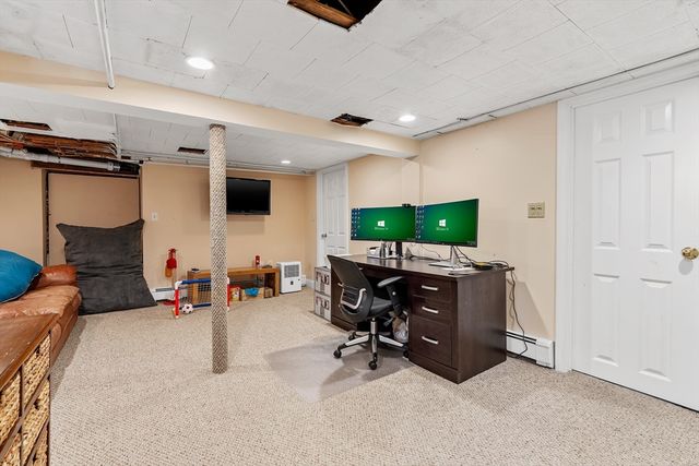 9 Chapman Rd, Wakefield, MA 01880
