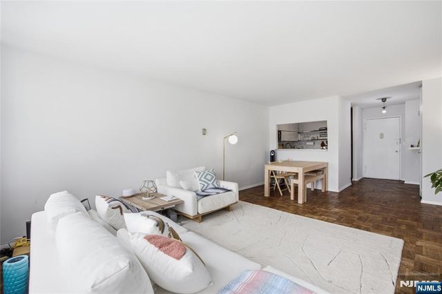 2100 Linwood Avenue 20N, Fort Lee, NJ 07024