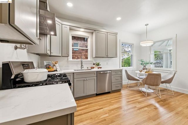 4970 4970 CORONADO AVENUE, Oakland, CA 94618