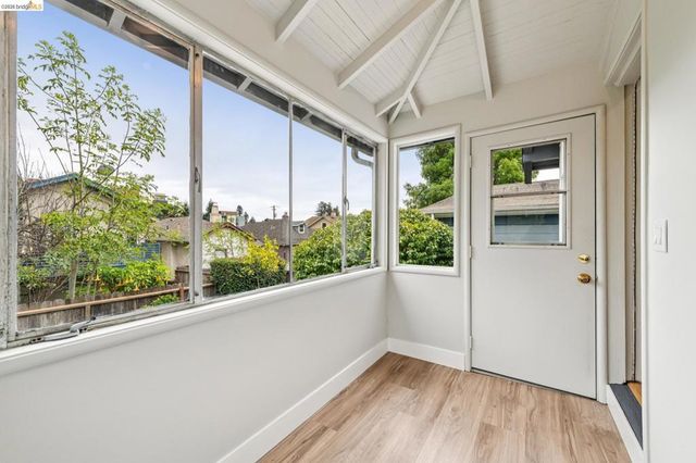 4970 4970 CORONADO AVENUE, Oakland, CA 94618