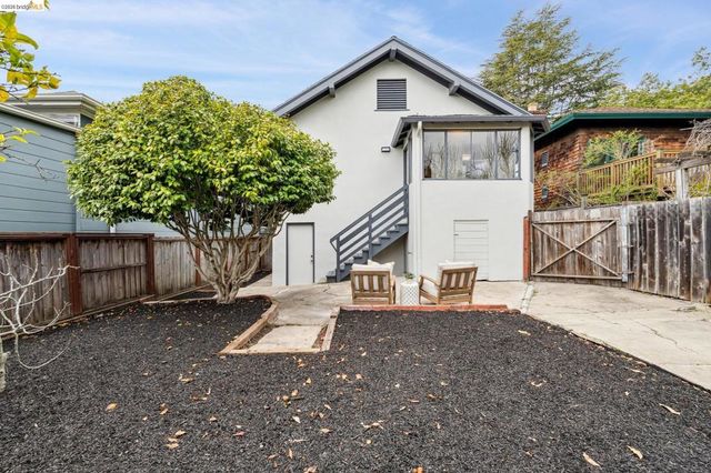 4970 4970 CORONADO AVENUE, Oakland, CA 94618