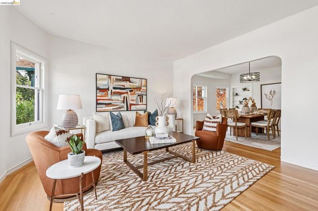 4970 4970 CORONADO AVENUE, Oakland, CA 94618