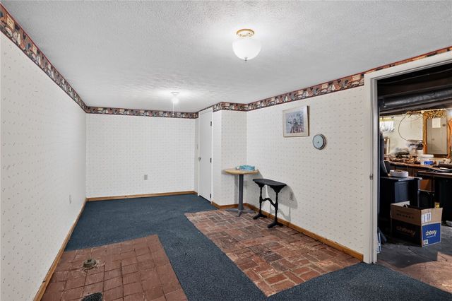 1225 Glenmore Drive, Springfield, OH 45503
