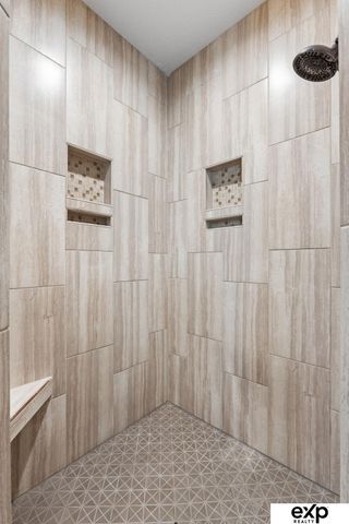 3909 N 191st Street, Elkhorn, NE 68022