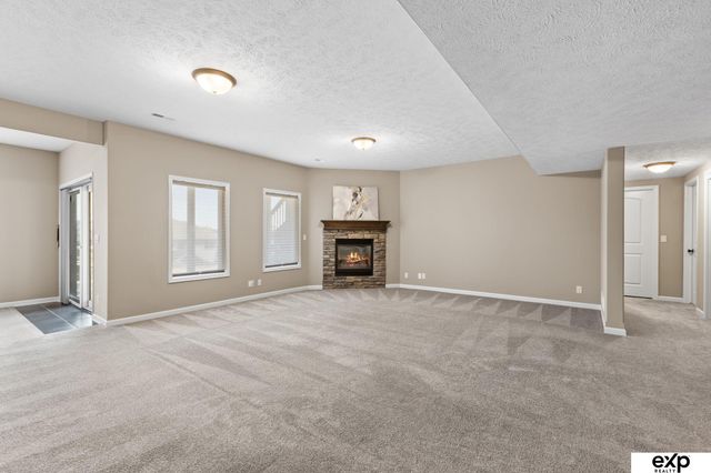 3909 N 191st Street, Elkhorn, NE 68022