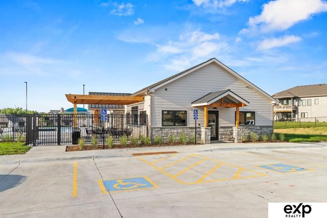 3909 N 191st Street, Elkhorn, NE 68022