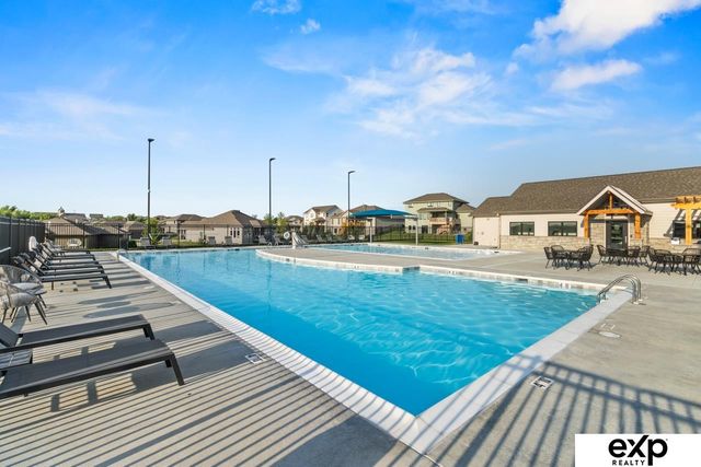 3909 N 191st Street, Elkhorn, NE 68022