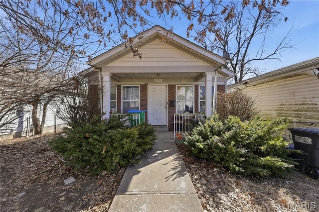 2148 Oakdale Avenue, St Louis, MO 63121