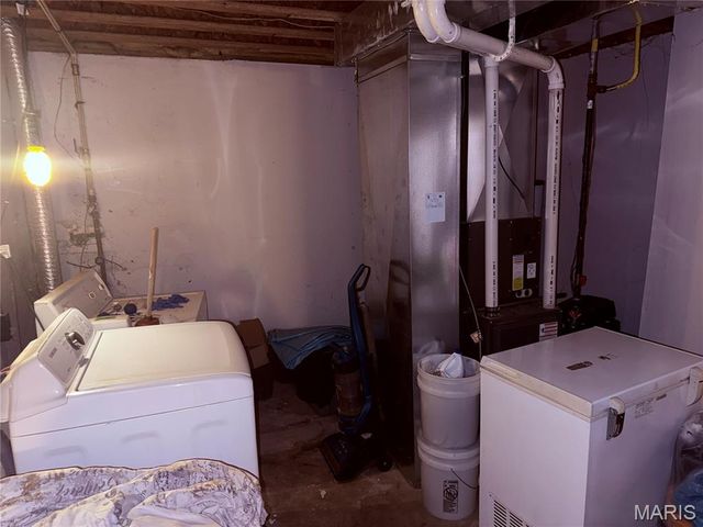 2148 Oakdale Avenue, St Louis, MO 63121