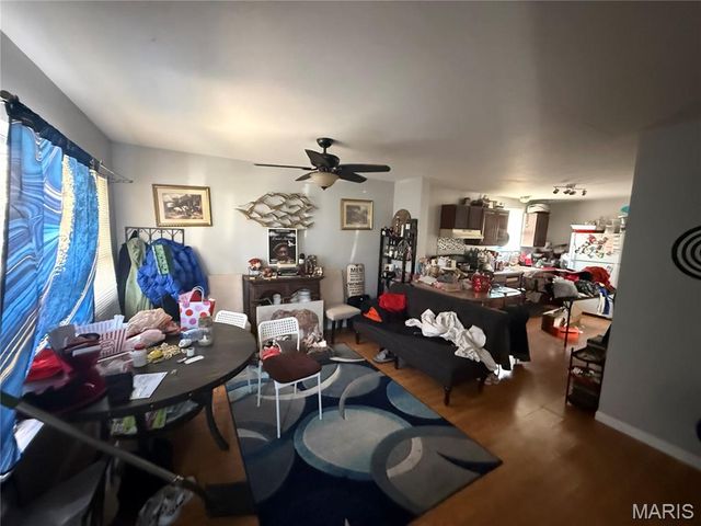 2148 Oakdale Avenue, St Louis, MO 63121