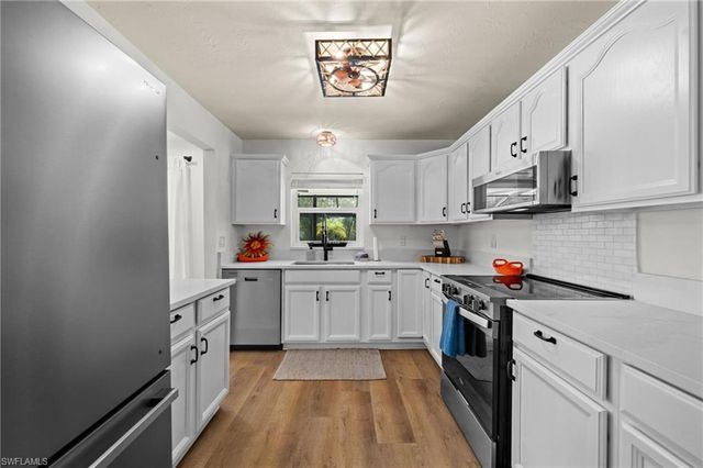 2141 SW 5th AVE, Cape Coral, FL 33991