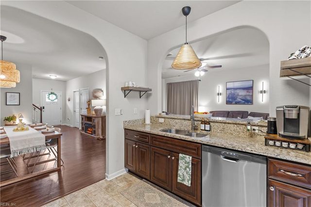 1337 King Arthur DR, Chesapeake, VA 23323