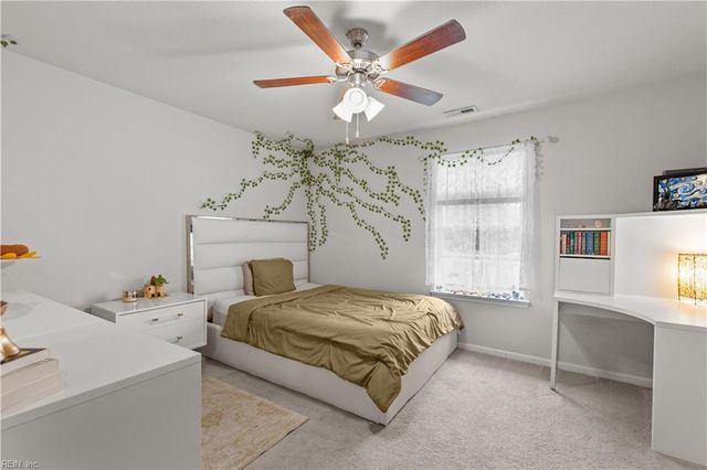 1337 King Arthur DR, Chesapeake, VA 23323
