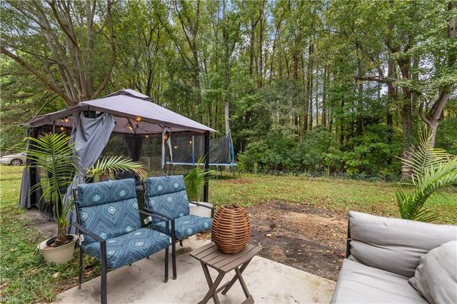 1337 King Arthur DR, Chesapeake, VA 23323