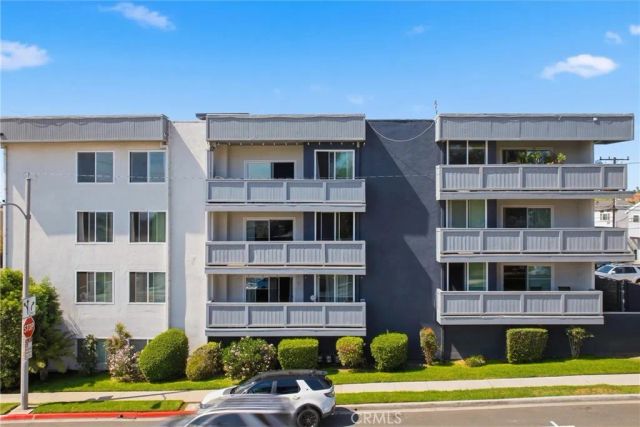 1321 Beryl Street 102, Redondo Beach, CA 90277