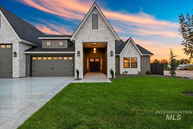 9833 S Peregrine Falcon Ave., Nampa, ID 83686