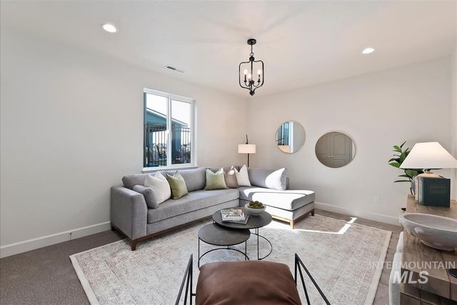 9833 S Peregrine Falcon Ave., Nampa, ID 83686