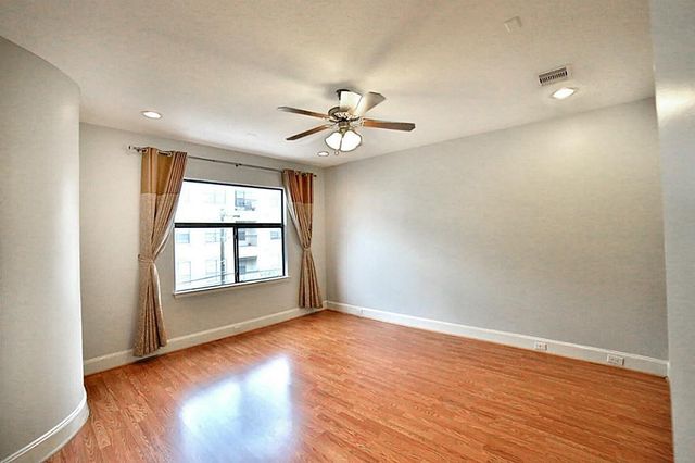 407 Jackson Hill Street, Houston, TX 77007