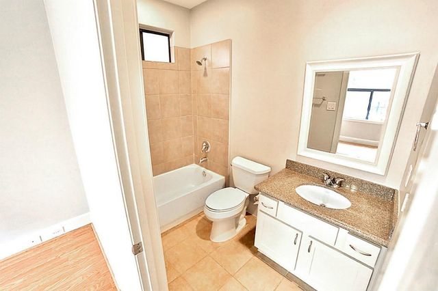 407 Jackson Hill Street, Houston, TX 77007